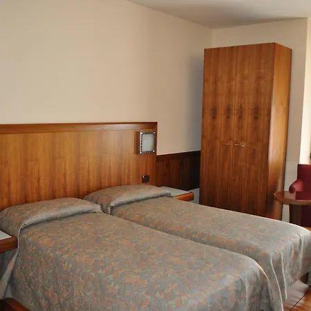 Szálloda Hotel Premeno Premeno