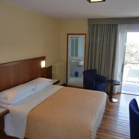 Hotel Premeno 3*