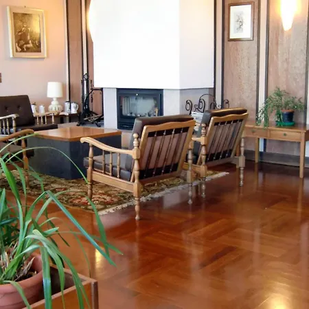 Hotel Premeno 酒店